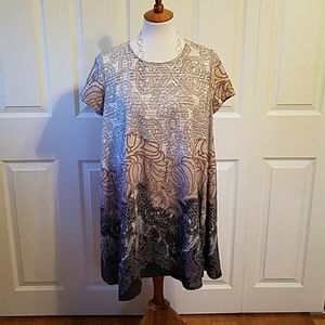 Grey pattern dress